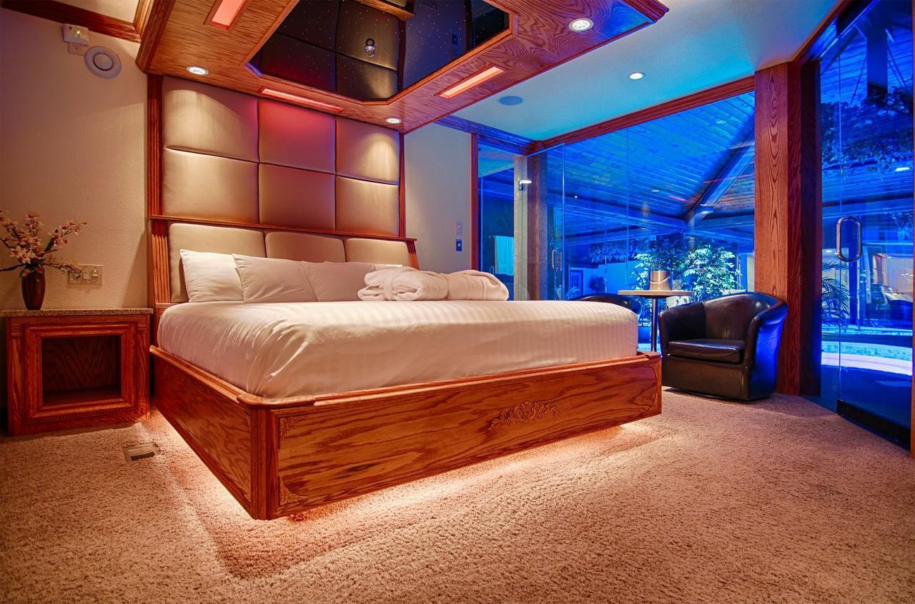 Sybaris Pool Suites Northbrook - Adults Only Glenview Buitenkant foto